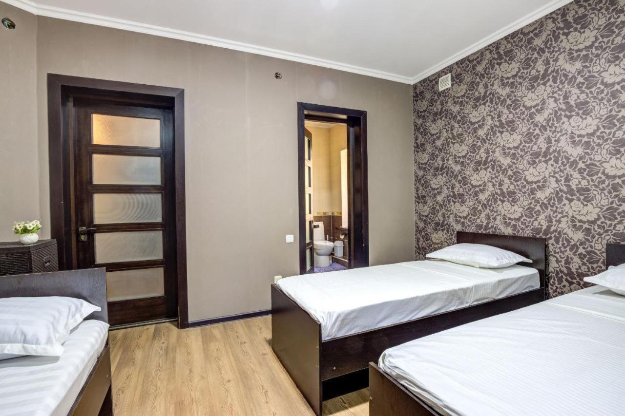 Opera Bed&Breakfast 比什凯克 外观 照片
