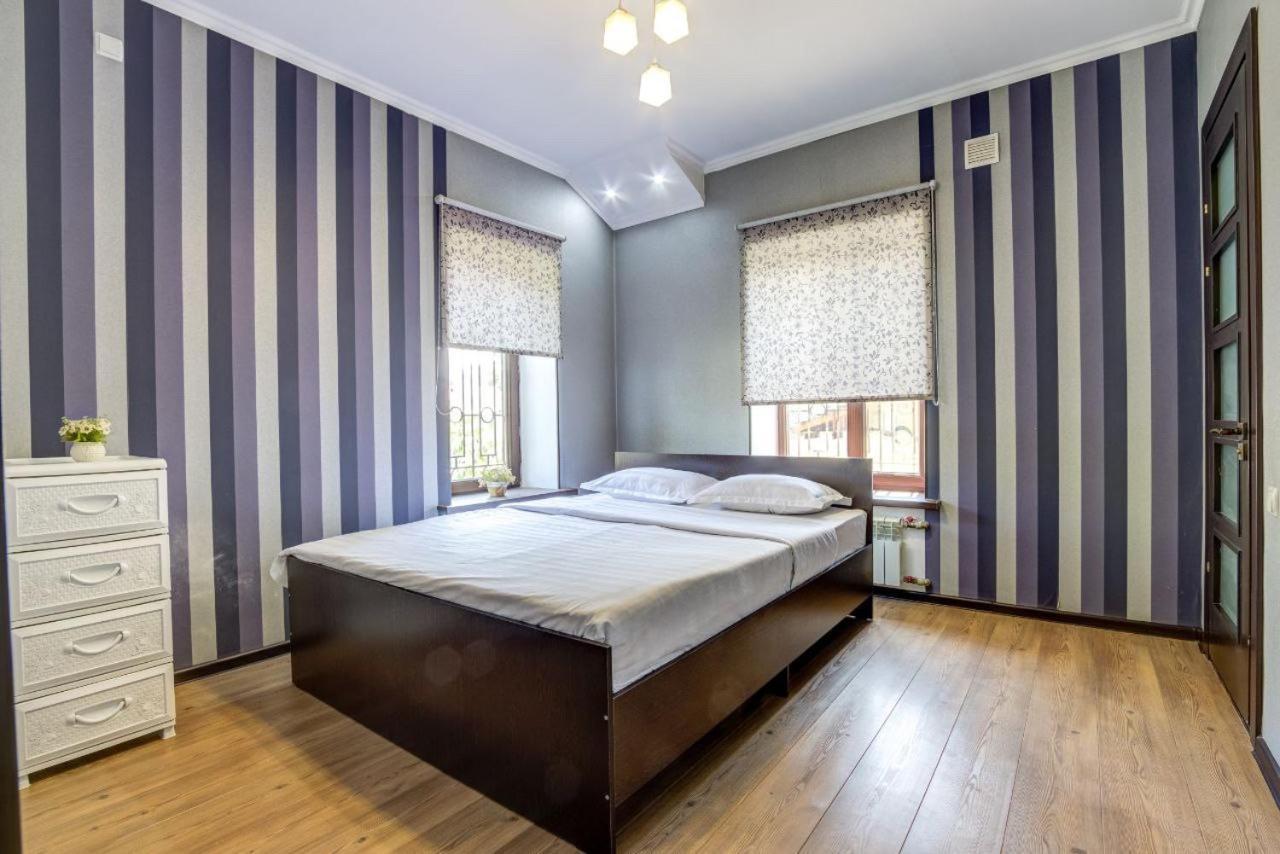 Opera Bed&Breakfast 比什凯克 外观 照片